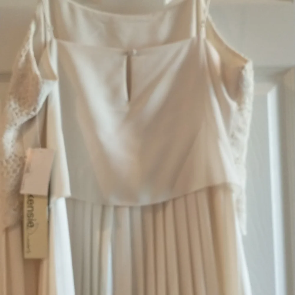 ***DRESS SALE*** - Picture 3 of 4